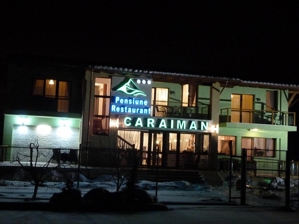 Pensiunea Caraiman Servicii De Cazare Codlea Buitenkant foto