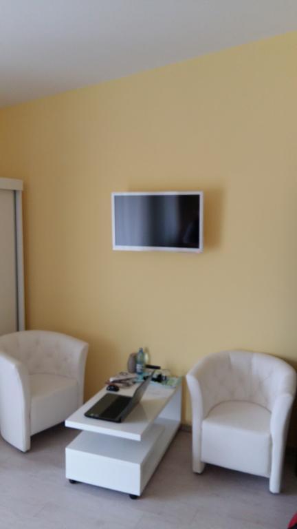 Pensiunea Caraiman Servicii De Cazare Codlea Buitenkant foto