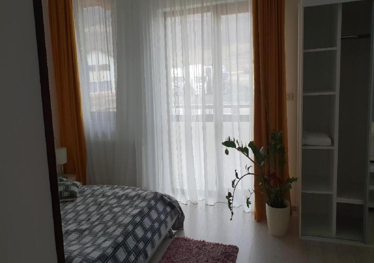 Pensiunea Caraiman Servicii De Cazare Codlea Buitenkant foto